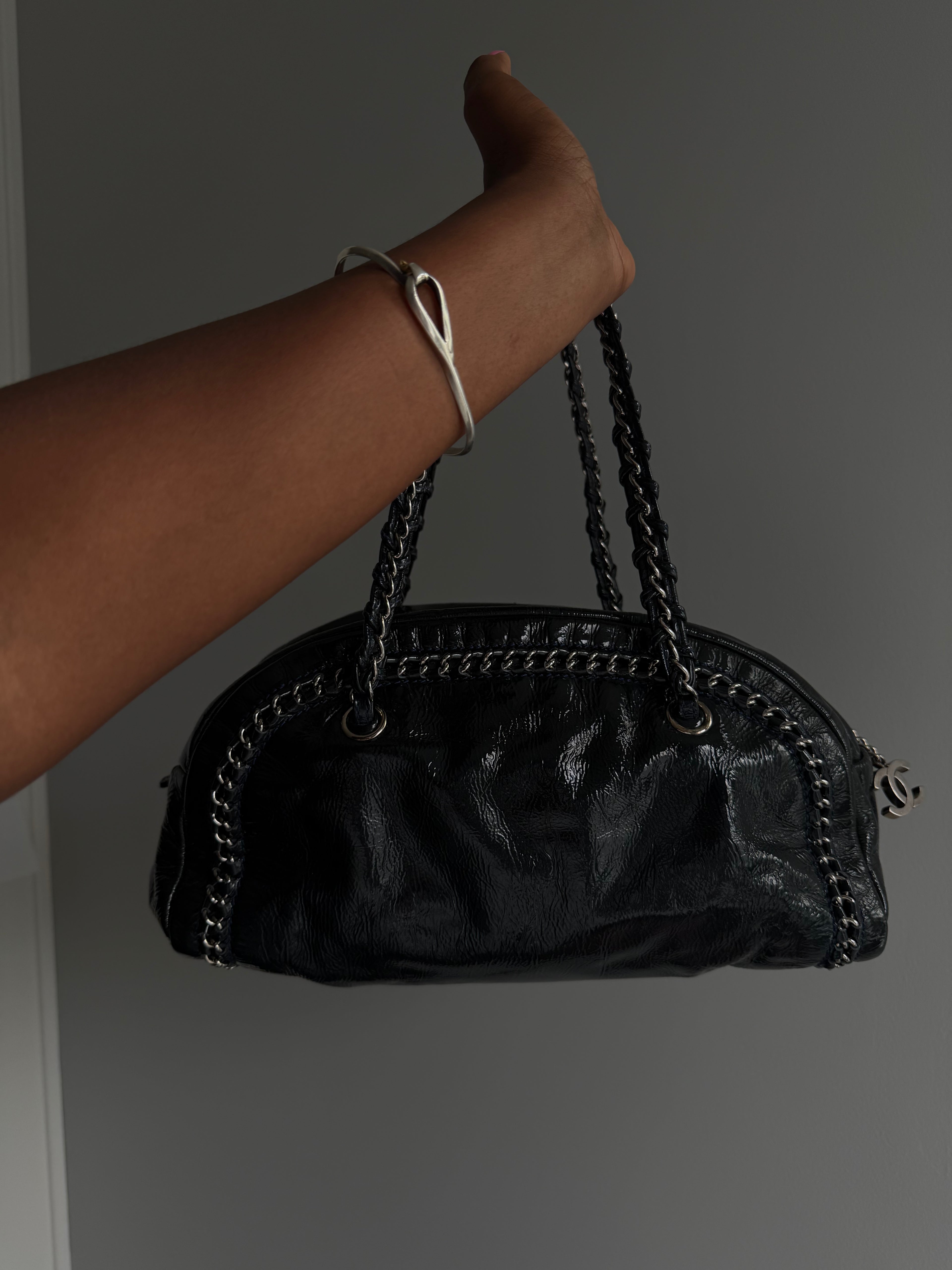 Chanel Medium Luxe Ligne Bowler